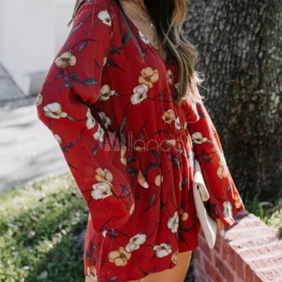 En Creme Rust Hit The Hay Deep V Bell Sleeve Playsuit Romper size Small - Picture 4 of 5